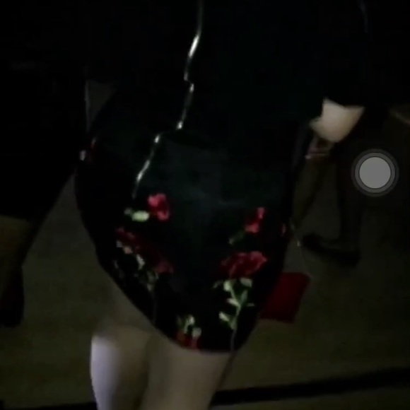 Dress - Picture 4 of 5